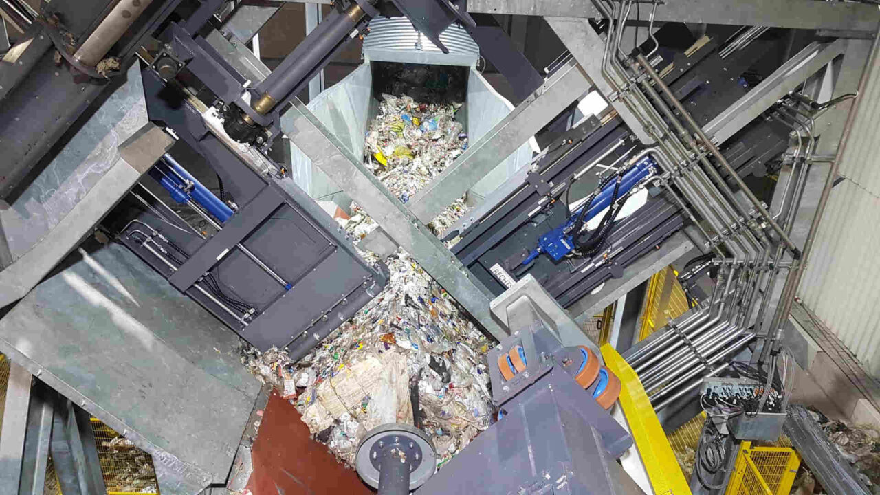Efficient Plastic Bale Handling Solutions | FMW INDUSTRIES